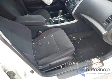 2013 Nissan Altima 2.5 z USA, uszkodzony, nr VIN 1N4AL3AP3DC141664